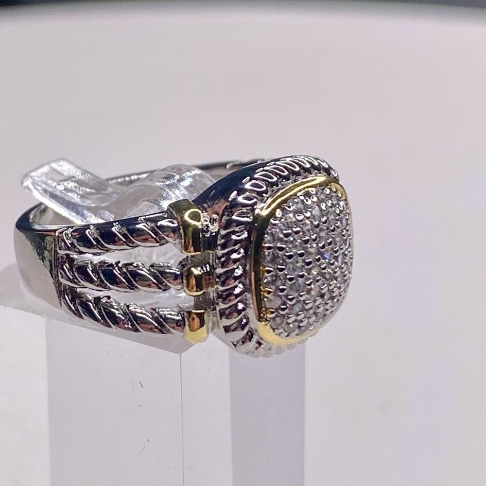 TWO TONE DESIGNER RING - Picture 3 of 3